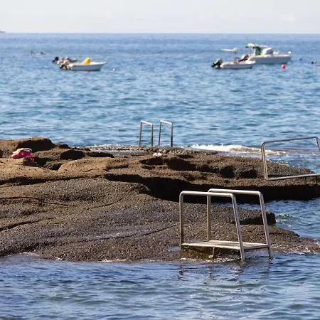 Marina Caleta, La Caleta *