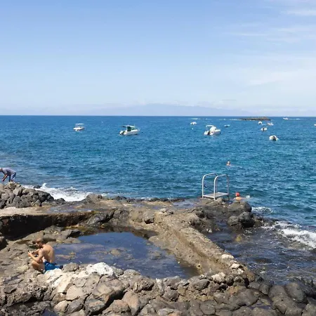 Апартаменти Modern With Sea Views And Terrace La Caleta *