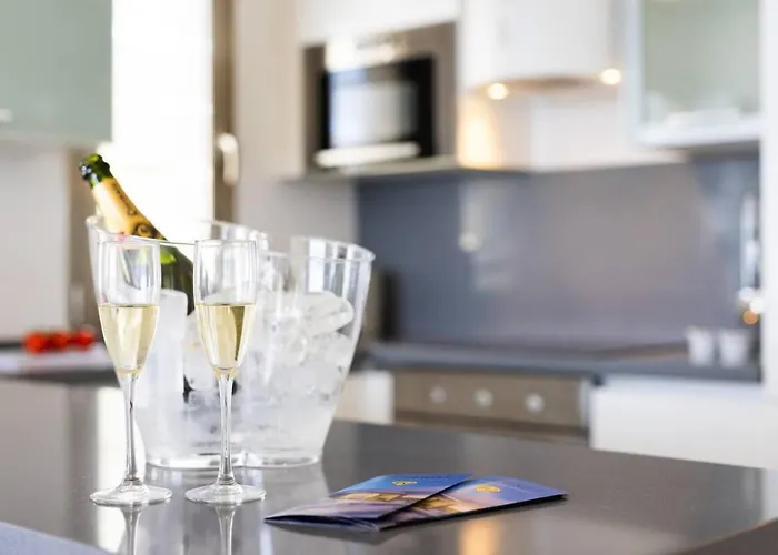 Modern With Sea Views And Terrace La Caleta Apartamento *