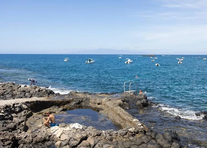 Апартаменти Modern With Sea Views And Terrace La Caleta *